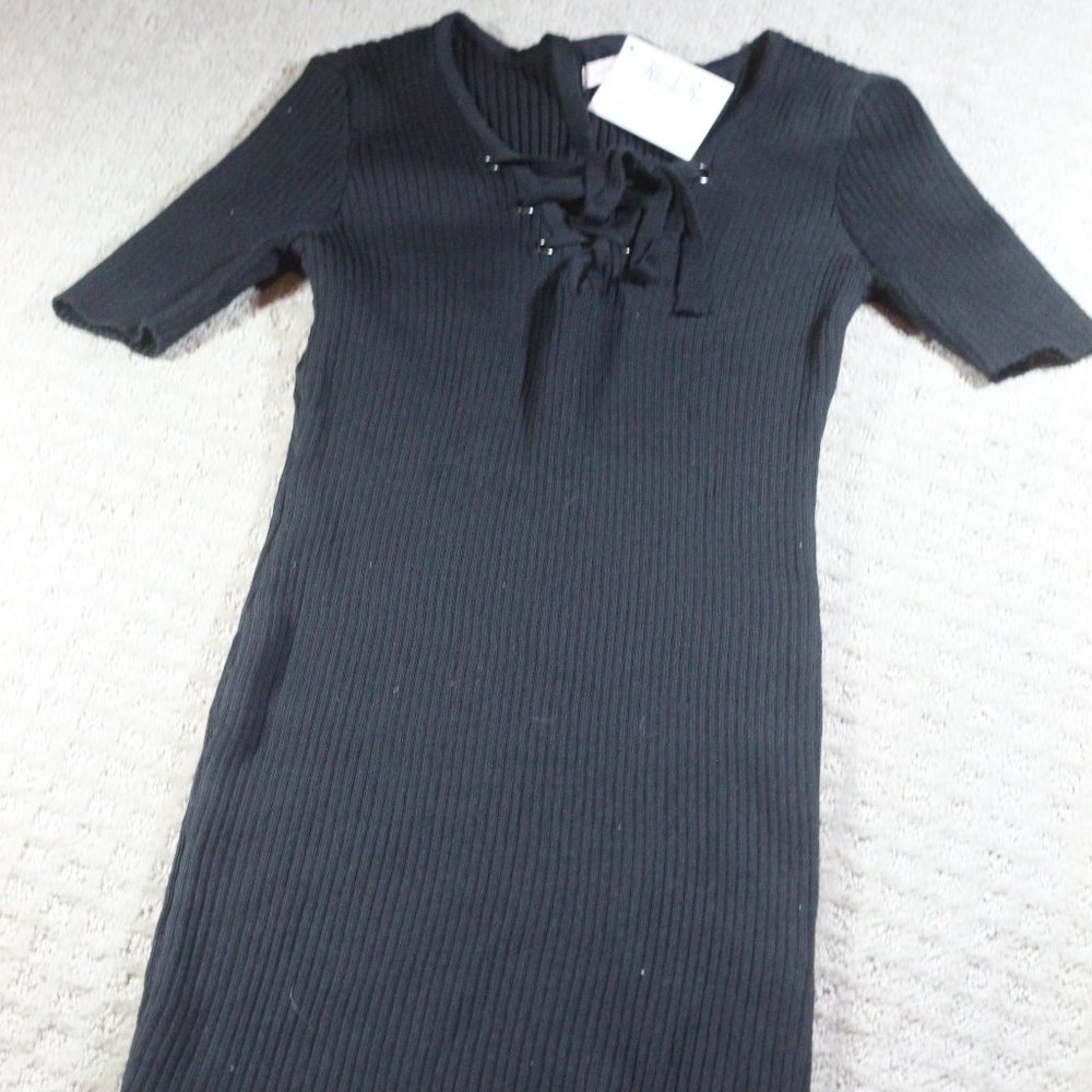 NWT Love Tree Size M Black Ribbed Romeo Dress